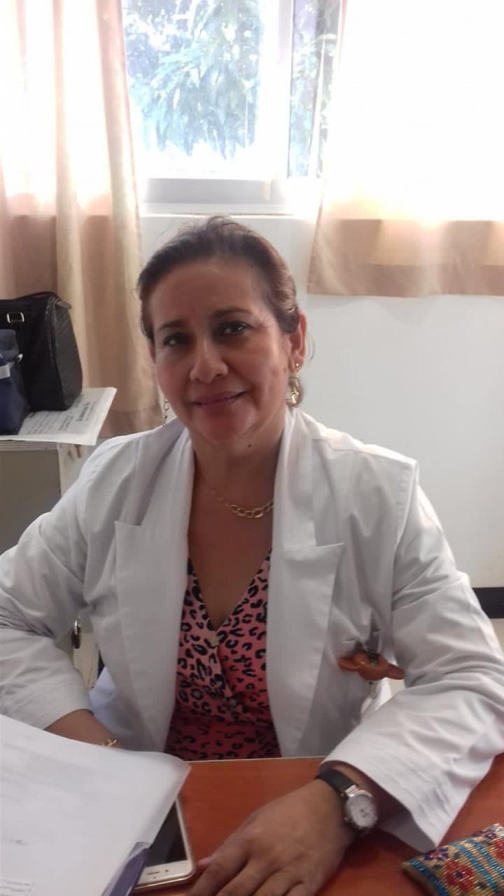 DRA. PAOLA SANTAMARÍA CHAMÚ